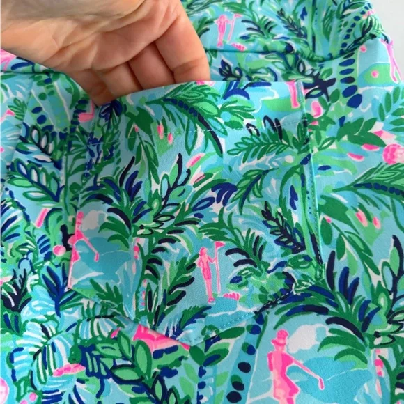 Lilly Pulitzer 28” Corso golf pants. - Picture 5 of 7